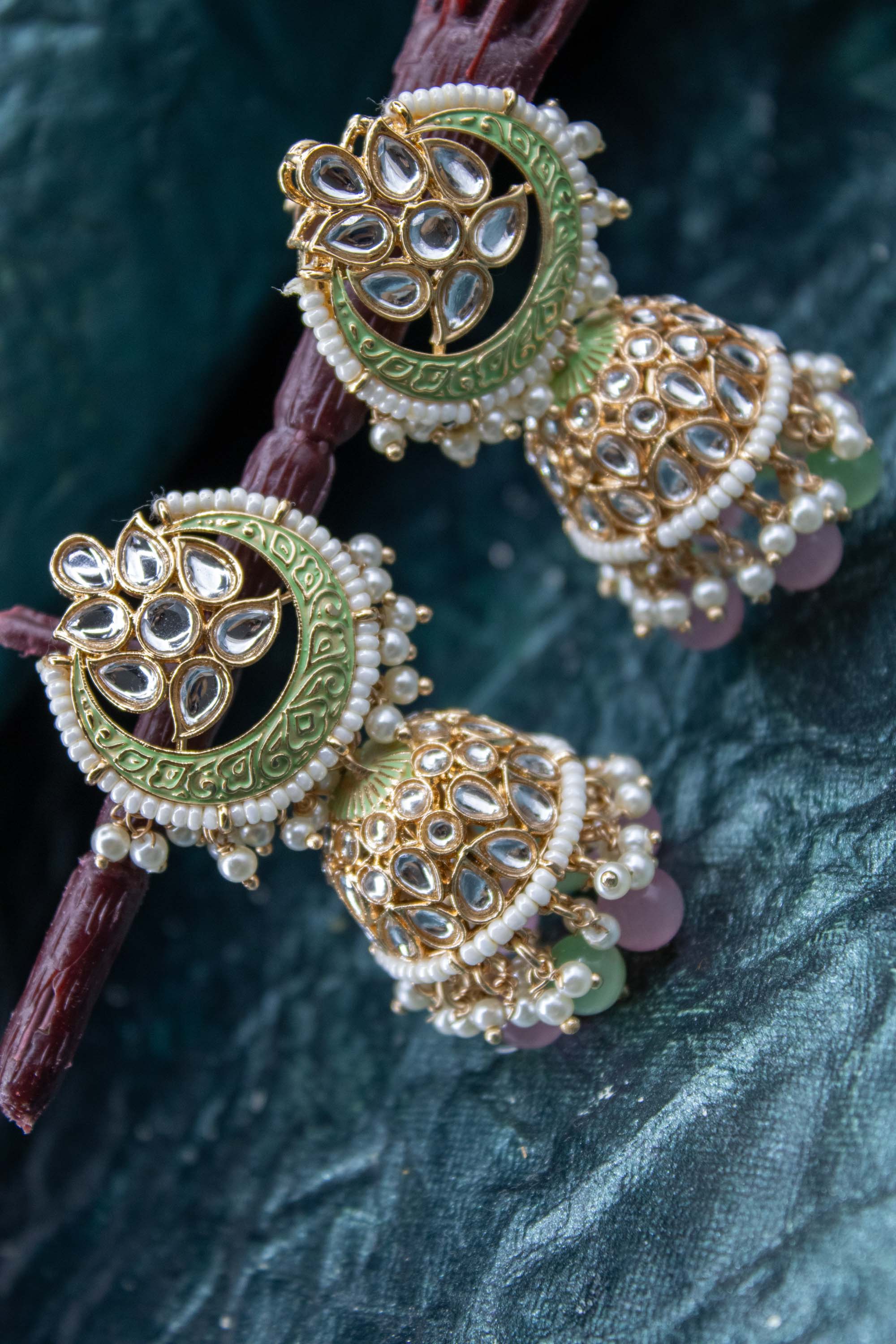 Kundan Meenakari Choker Necklace set comes with matching earrings and maang tika| NarNari | NNNd122