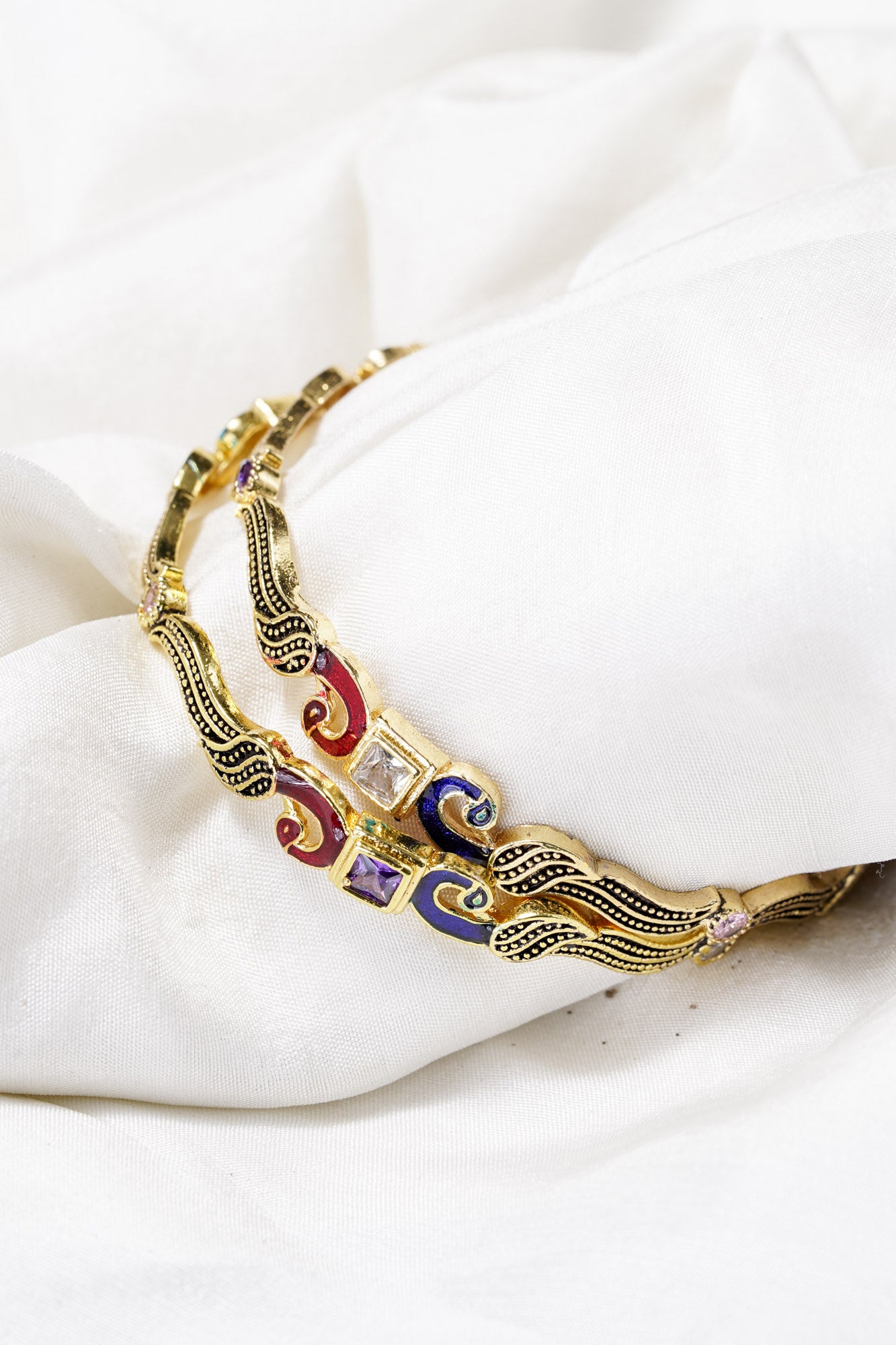 Antique Bangle with dancing Meenakari Peacock | NarNari | NNBa214