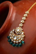 Beautiful green-beaded Kundan necklace set with matching maang tikka and earrings | NarNari | NNNd124