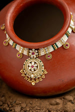 Stunning Kundan chokar made of ruby stones and zircons | NarNari | NNNd121