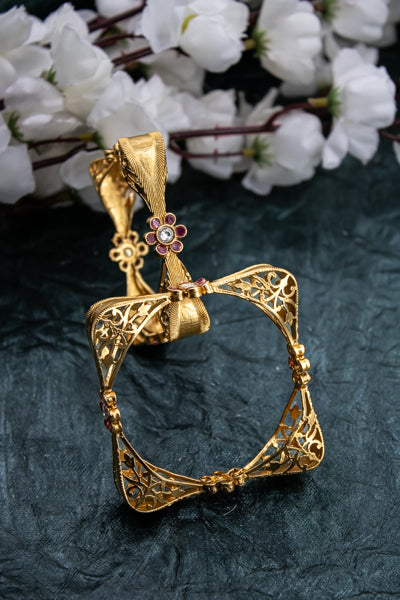 Kundan bangle with square flower design and kada in gold plated | NarNari | NNBa117