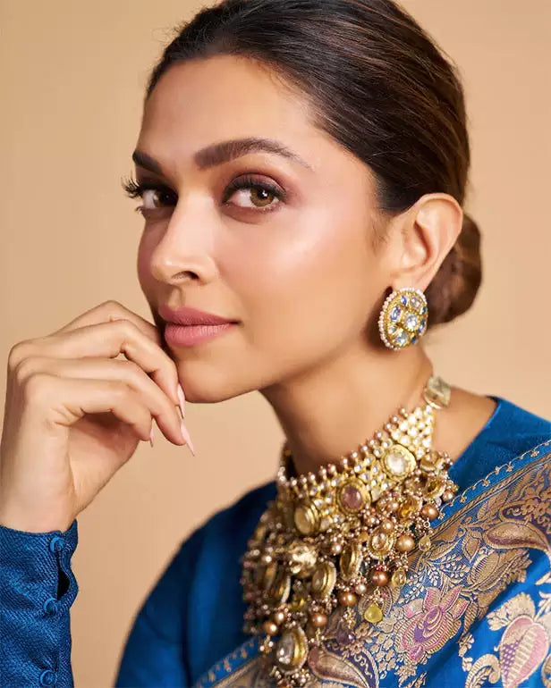 Deepika Padukone In Nacklace - Narnari